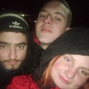 гуляю с бывшей девушкой и другом