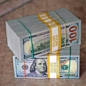 MØÑÉY💰