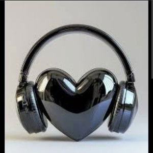 think  ever had love, I don't think   need love, just some i dream of, i know don't believe love..
