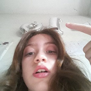 Hola chicos si quieren más canciones siganmé la próxima canción seguro que les va a encantar