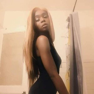 His Freaky Girl🌊🌊