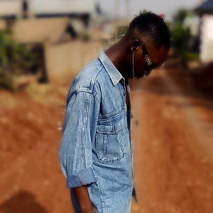 GUCCI_JAMES FT IZO_BANKS : ONE (AUDIO OFFICIEL)