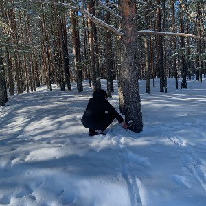 Вокруг красные
