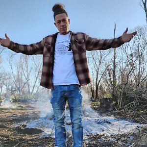 I Move In Silence 