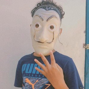 soy el ermano de robotin.🤖🎤🎧-(toy locaso)