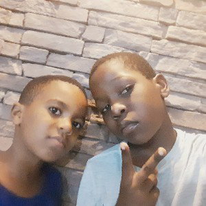 Hl gamer & Wayzer Cai