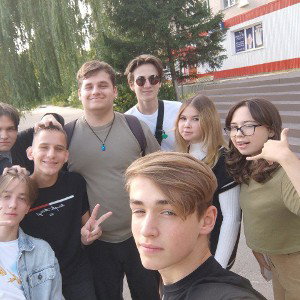 дим димыч лох плешь горох(хотя не надо лучше) 