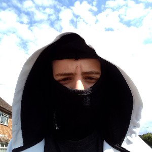 Beast mode ready,
Money on confetti,
Hard work sealed me in
Rap Fame forever,
Climbed from the bottom,
Fought 'em in the