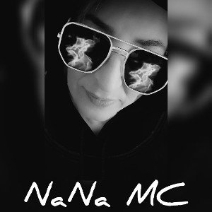 Nana  MC 