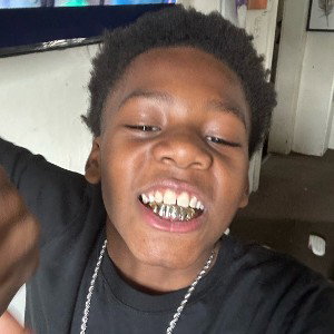 put my Glock in my sock to get out my sock Laura bitch right in his head
