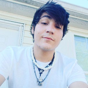 Never Giving Up By: MiguelW.Clay(Back at it again BEAT)