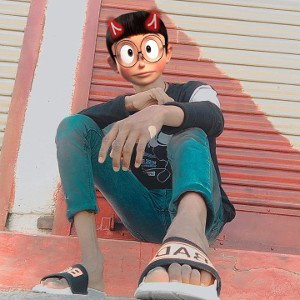 Look, I’m rich
Gettin' paid
So yea I’m
The man now
While you down
On your knees
And you wait
For handouts
All them thing