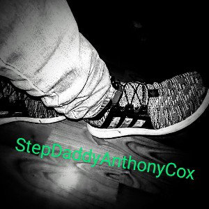 check khoas's page and show some love(StepDaddyAnthonyCoxtypebeat)