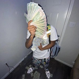 Big Kason on the beat fucking yo bitch in the back of the Lamborghini and I did it your mom big ass switch off the done 