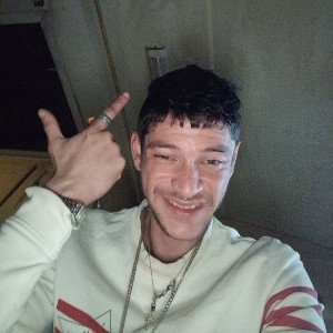 SKINNY7SEVEN  FUCK THE MALL)