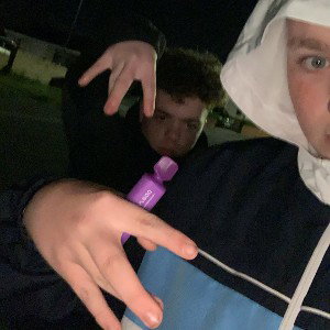 FYS- Lukzy X J1