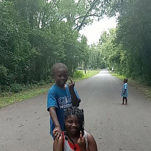 deandria and kk on beat look yall play we my and kids yall go see this girl right here don't play with me I'm not the on