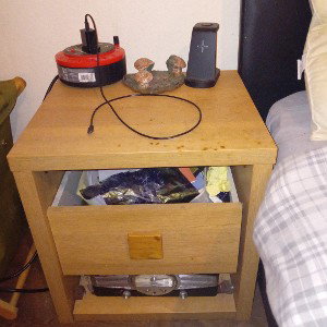(explicit) Bed Side Table 