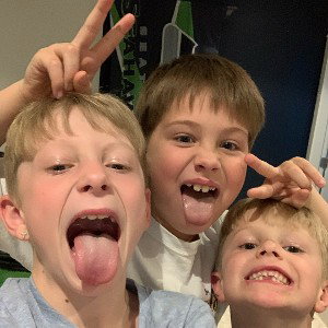 NEW KIDZ (feat DJDylan and Da Real Lowen)