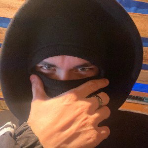 Я наблюдал своего рода спектакли 
