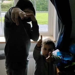 evil twins -young tiz Ft.RoccoTrashCash
