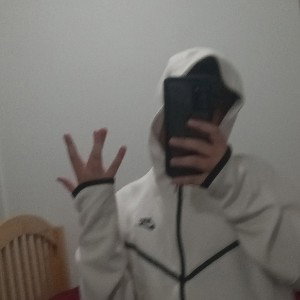Follow lil rippa on bandlab 