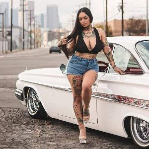 Caroline khalifa 