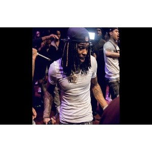 Yeah, get 'em, got the pistol on tuck,  