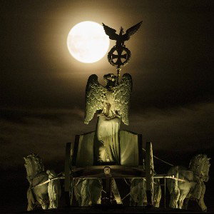 Bis die Nacht einbricht