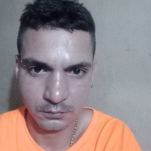 no busco la fama solo ser escuchado