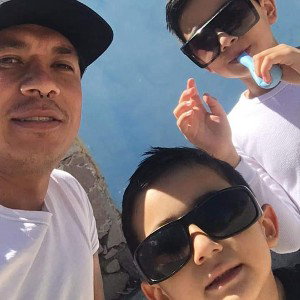 mis dos hombrecitos mis 2 hijos