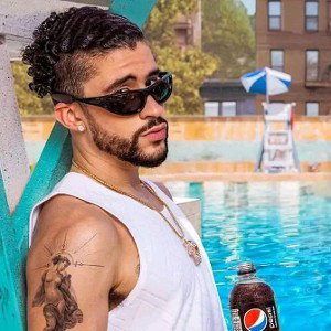 Club Soda 🎧💰🤜🤛🥂