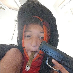 Mama never raise a hoe