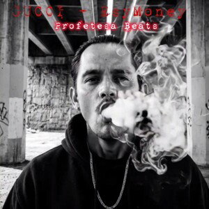 GUCCI - EsyMoney 