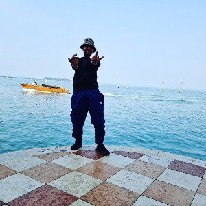 freestyle departe în nor