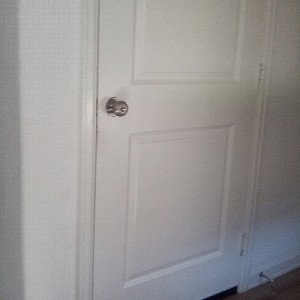 open the door now I look at the floor