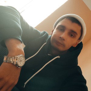 И вот опять голосовое от тебя! Не спорю я ждал твоего приятного голоса!! Но как всегда крики скандалы но увы я больше не