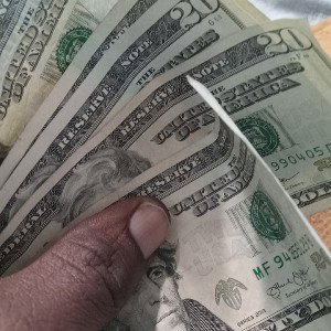 MonEY MAC
