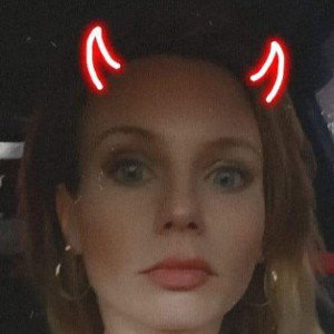 Royal Barbie - Devil my Left Angel