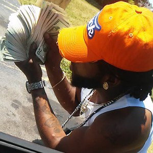 Groovin BigCrim -U Wanna BKE Me Ft Fatbluntstone