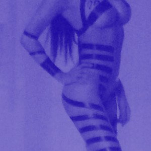play me (Slowed + Reverb)