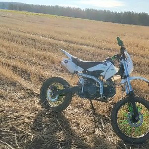 Roketa этот трек для тебя ты написал отличный коментарий