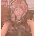 Queen b