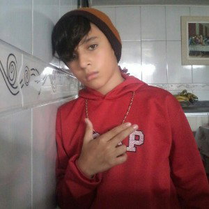 fico uma bosta mas tamo ai ksks