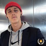main
crew star