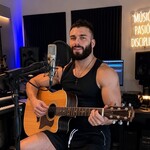 hottest
crew artist