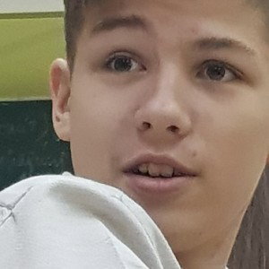 Поднялся