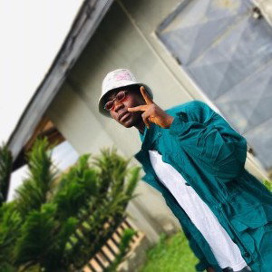 Yawa [feat. Kofi Mole] (Prod. by Kuvie) | www.dcleakers.com