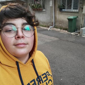 ilk şarkım daha yeni başlıyorum
