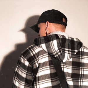 Em-Moti - 40 Bars